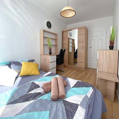 Bright Room №2 Grzybowska 9 Βαρσοβία Εξωτερικό φωτογραφία